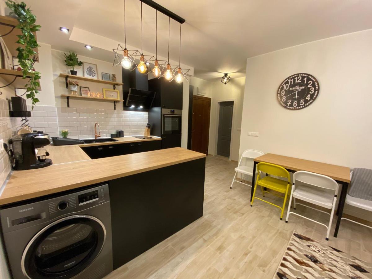 Habitat Sea View Apartment Varna Eksteriør billede